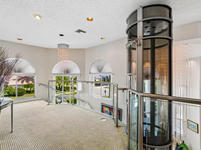 Продажа дома по адресу 7173 Montrico Drive - фото 9034886