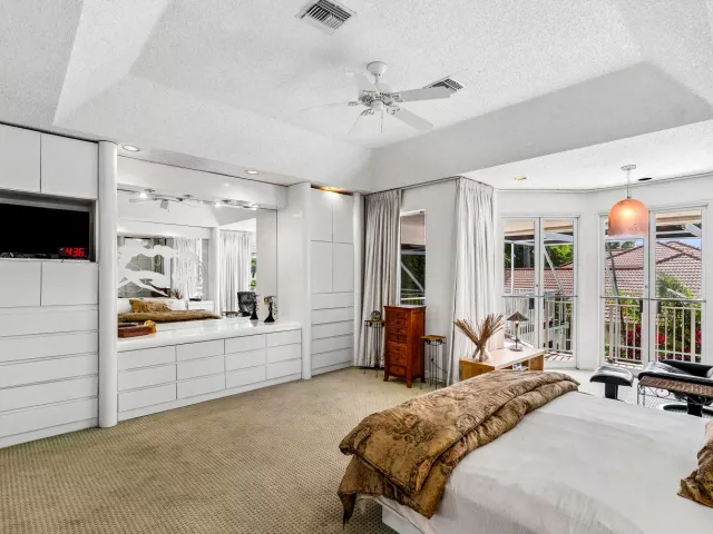 Продажа дома по адресу 7173 Montrico Drive - фото 9034890