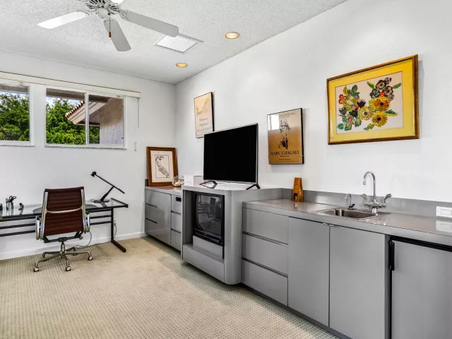 Продажа дома по адресу 7173 Montrico Drive - фото 9034898