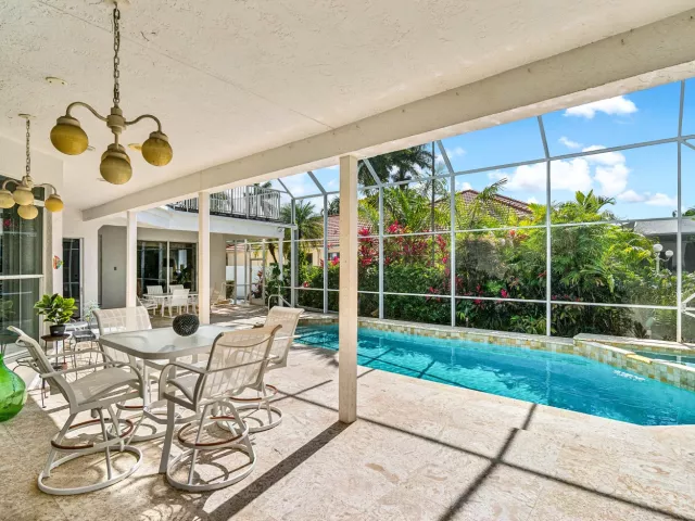 Продажа дома по адресу 7173 Montrico Drive - фото 9034904