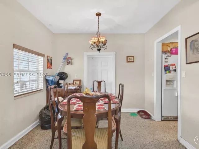 Продажа дома по адресу 1171 NE 182nd St - фото 9381616