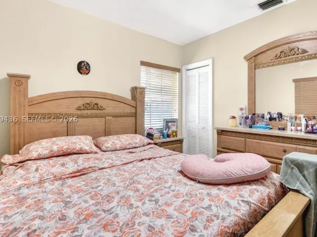 Продажа дома по адресу 1171 NE 182nd St - фото 9381625
