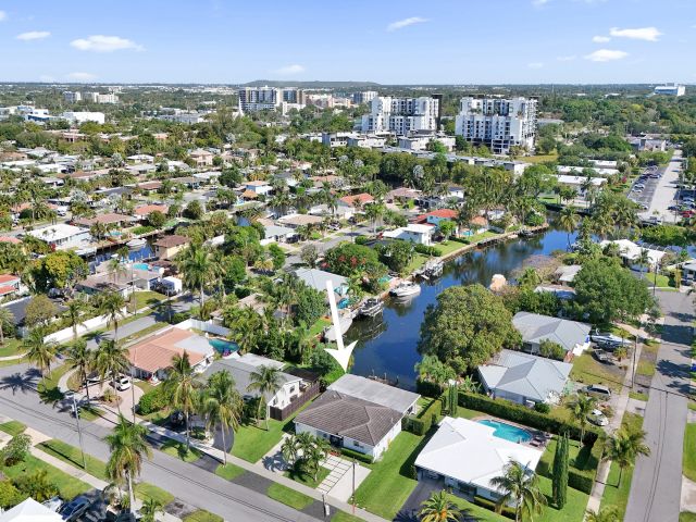 Продажа дома по адресу 381 SE 3rd Street - фото 9271476