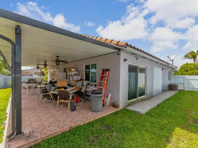Продажа дома по адресу 14240 SW 171st St - фото 7624730