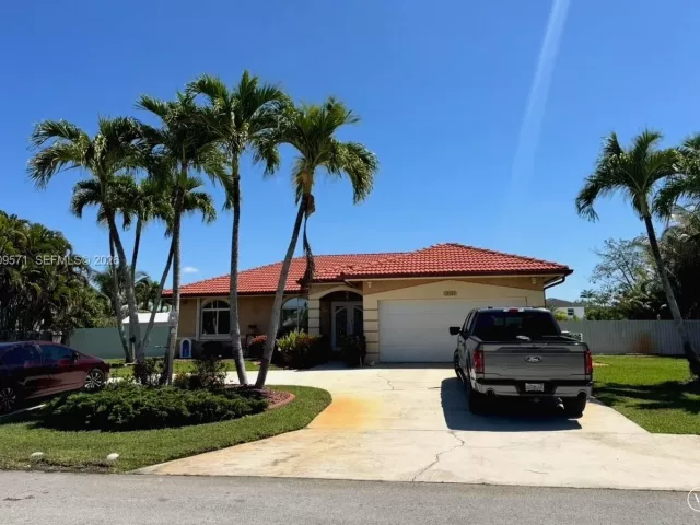 Продажа дома по адресу 19531 SW 133rd Ave - фото 7629729