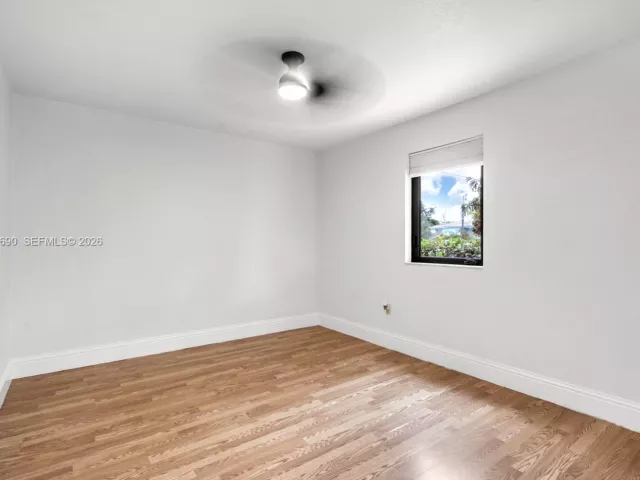 Продажа дома по адресу 944 SW 10th Avenue - фото 7646648