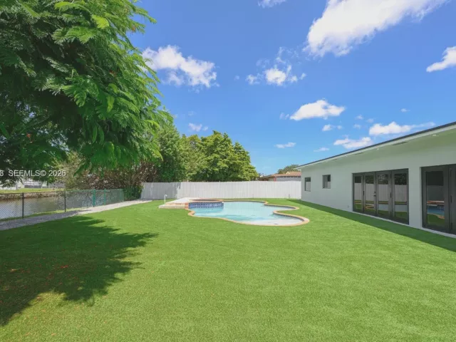 Продажа дома по адресу 11835 SW 37th St - фото 7626023