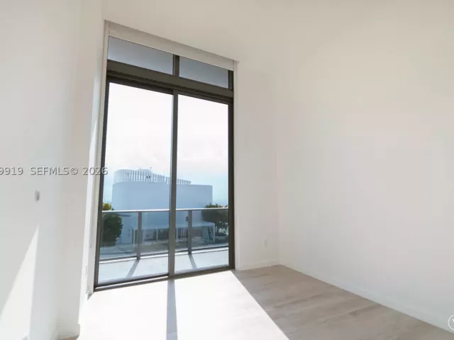 Квартира в аренду номер4906 - фото 9124696