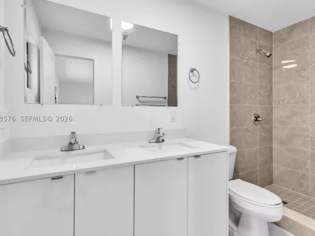 Продажа дома по адресу 152 NW 18 St - фото 9298411