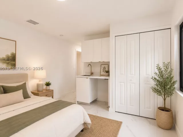 Продажа дома по адресу 152 NW 18 St - фото 9298414
