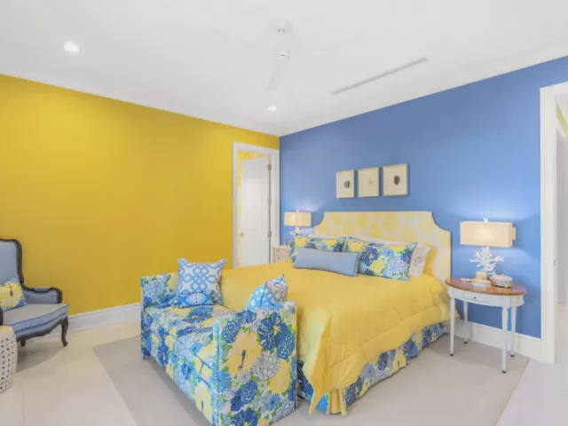 Продажа дома по адресу 2870 NE 24th Place - фото 9056820