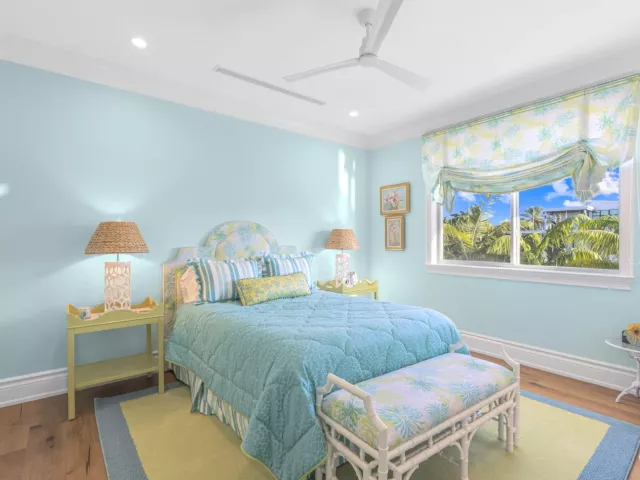 Продажа дома по адресу 2870 NE 24th Place - фото 9056824