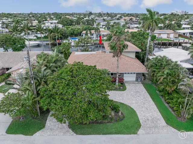 Продажа дома по адресу 491 SE 16th Avenue - фото 9281874
