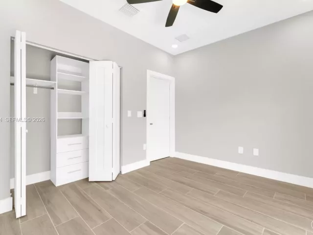 Продажа дома по адресу 1816 NW 49th St - фото 7642265