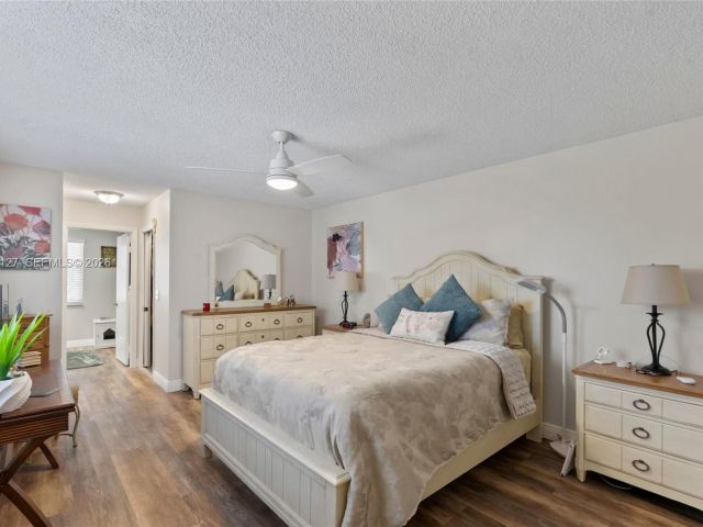 Продажа дома по адресу 11004 Neptune Dr - фото 7636571