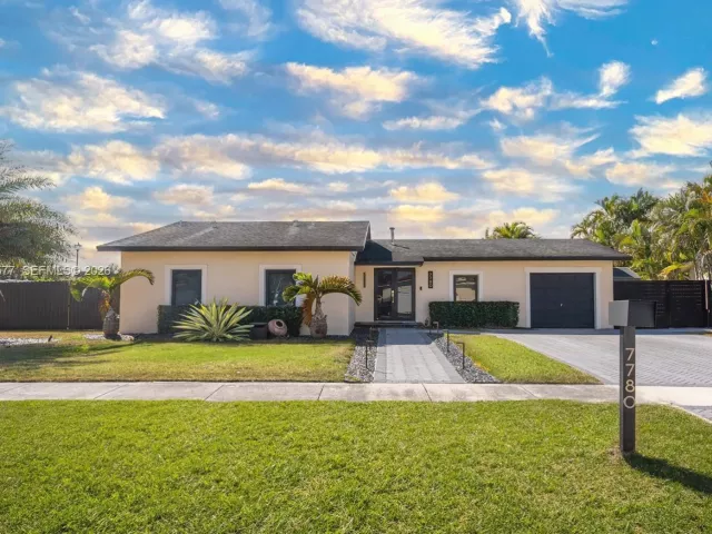 Продажа дома по адресу 7780 SW 134th Ave - фото 7630575