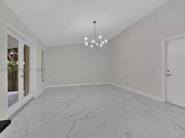 Продажа дома по адресу 8503 SW 83rd St - фото 9373034
