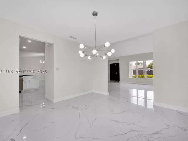 Продажа дома по адресу 8503 SW 83rd St - фото 9373036