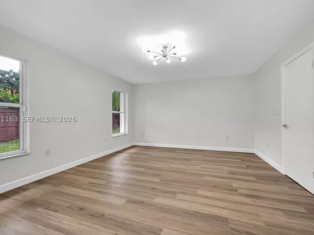 Продажа дома по адресу 8503 SW 83rd St - фото 9373040