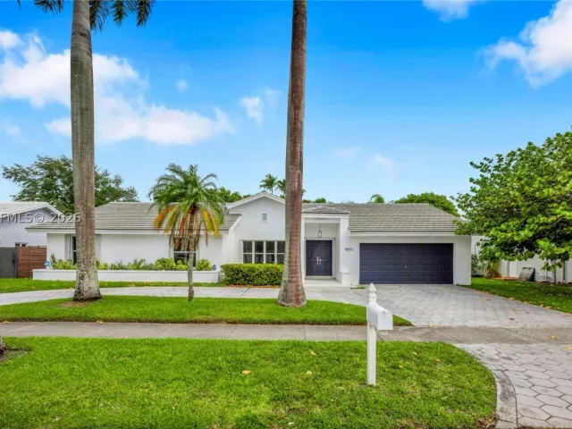 Продажа дома по адресу 8503 SW 83rd St - фото 9373026