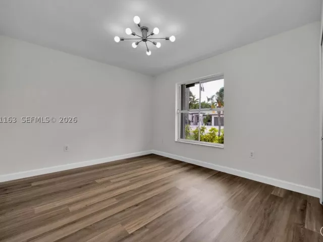 Продажа дома по адресу 8503 SW 83rd St - фото 9373044