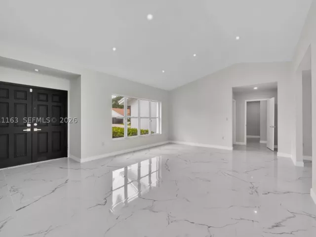 Продажа дома по адресу 8503 SW 83rd St - фото 9373029