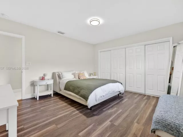 Продажа дома по адресу 8005 SW 106th St - фото 7645771