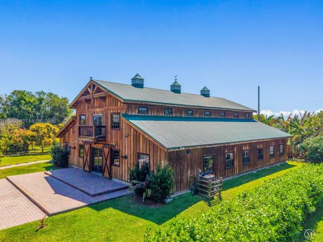 Продажа дома по адресу 19050 SW 194th Ave - фото 7634034