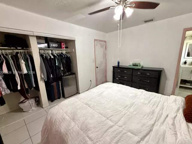 Продажа дома по адресу 10401 SW 164th St - фото 7634174