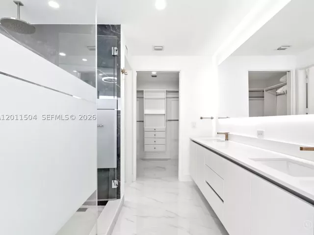 Квартира в аренду номер4606 - фото 9142087