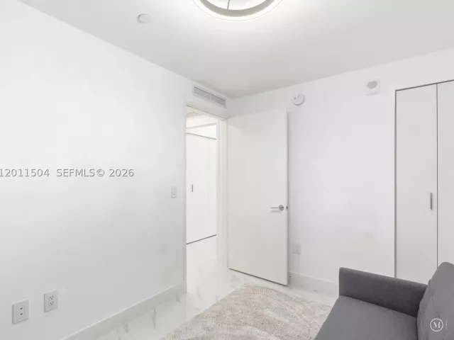 Квартира в аренду номер4606 - фото 9142104