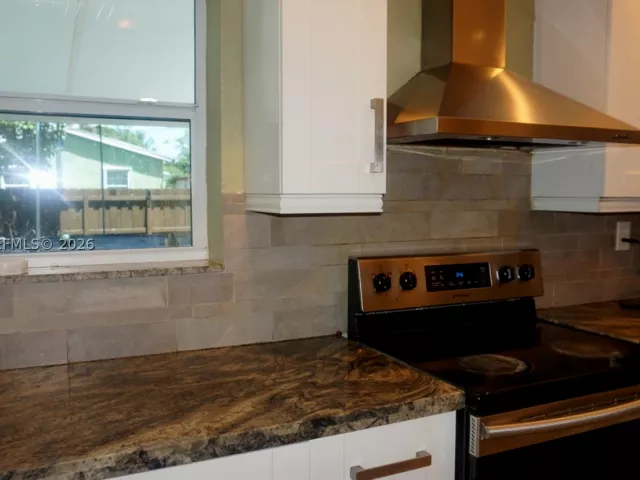 Продажа дома по адресу 335 NW 187th St - фото 9342458