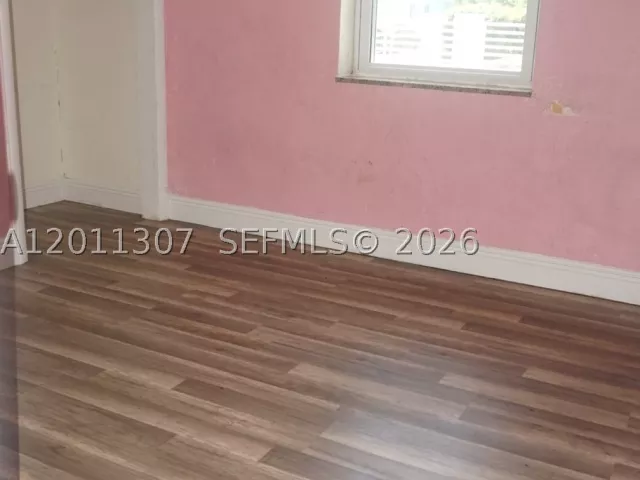 Продажа дома по адресу 335 NW 187th St - фото 9342460