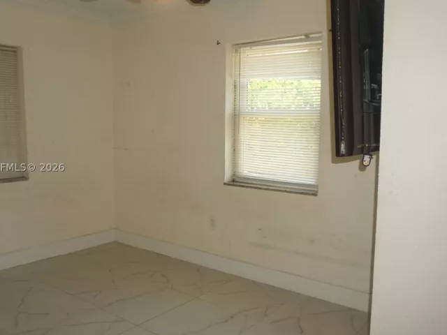 Продажа дома по адресу 335 NW 187th St - фото 9342462