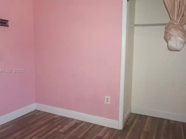 Продажа дома по адресу 335 NW 187th St - фото 9342470