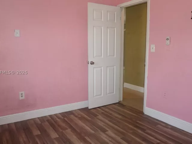 Продажа дома по адресу 335 NW 187th St - фото 9342471