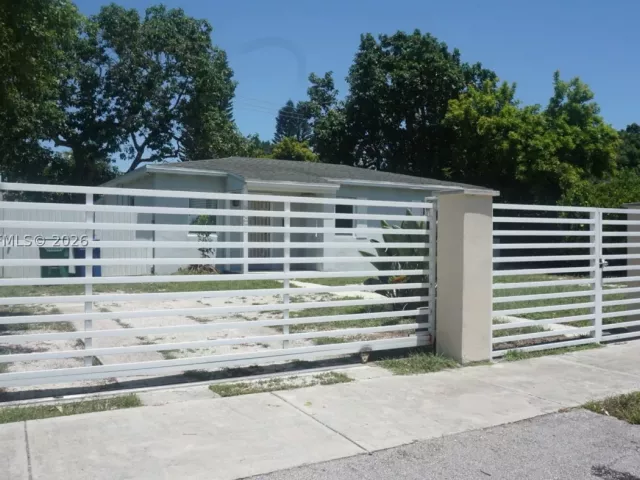 Продажа дома по адресу 335 NW 187th St - фото 9342448