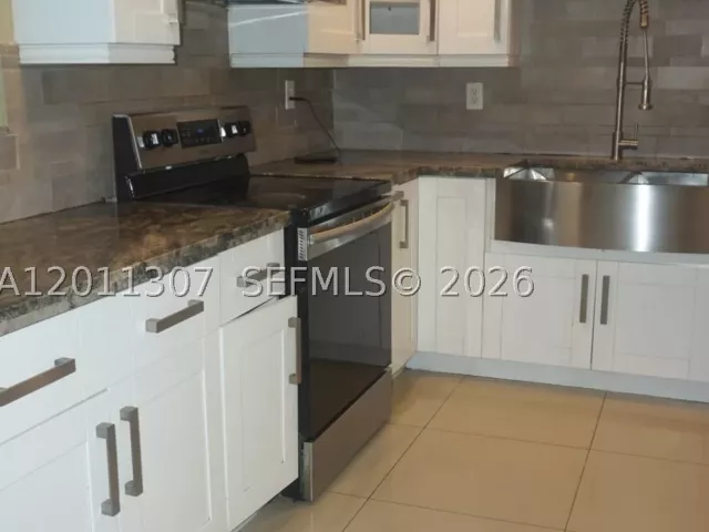 Продажа дома по адресу 335 NW 187th St - фото 9342453
