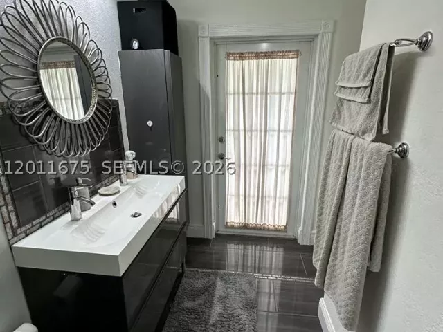 Продажа дома по адресу 20420 SW 122nd Pl - фото 9206186