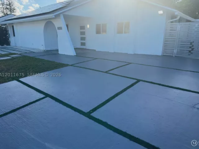 Продажа дома по адресу 20420 SW 122nd Pl - фото 9206157
