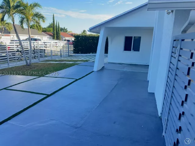 Продажа дома по адресу 20420 SW 122nd Pl - фото 9206162