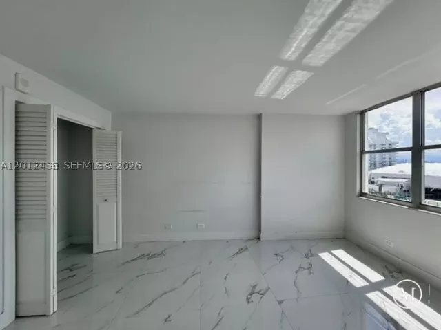 Квартира в аренду номер1033 - фото 9045402