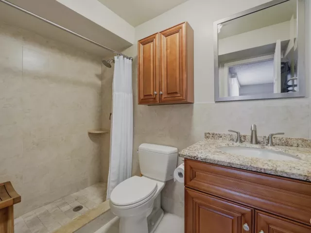 Продажа дома по адресу 12300 NW 11th Court - фото 9209106