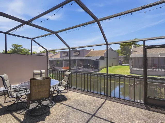 Продажа дома по адресу 12300 NW 11th Court - фото 9209113