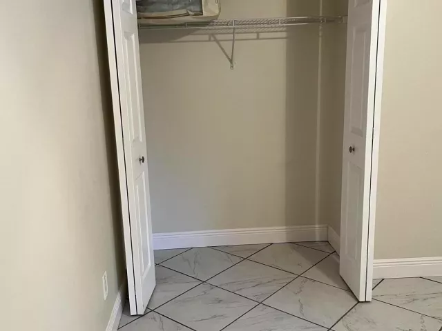 Продажа дома по адресу 12300 NW 11th Court - фото 9209159