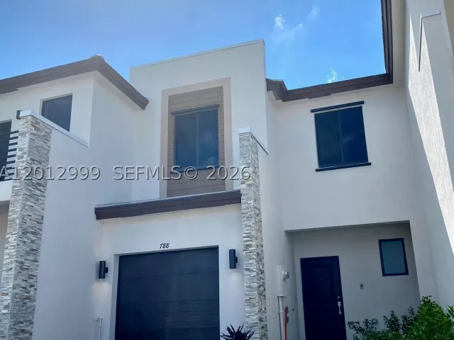 Продажа дома по адресу 788 NE 208 Lane - фото 8983069