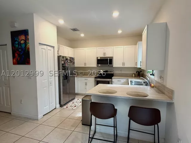 Продажа дома по адресу 788 NE 208 Lane - фото 8983071