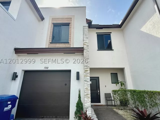 Продажа дома по адресу 788 NE 208 Lane - фото 8983091