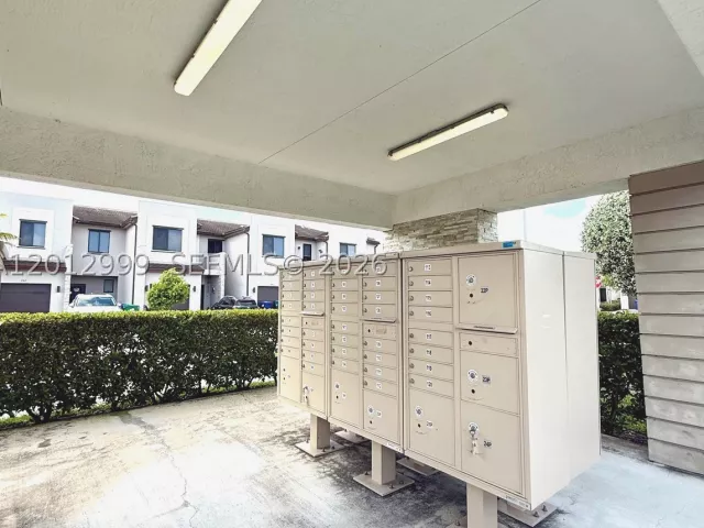 Продажа дома по адресу 788 NE 208 Lane - фото 8983093