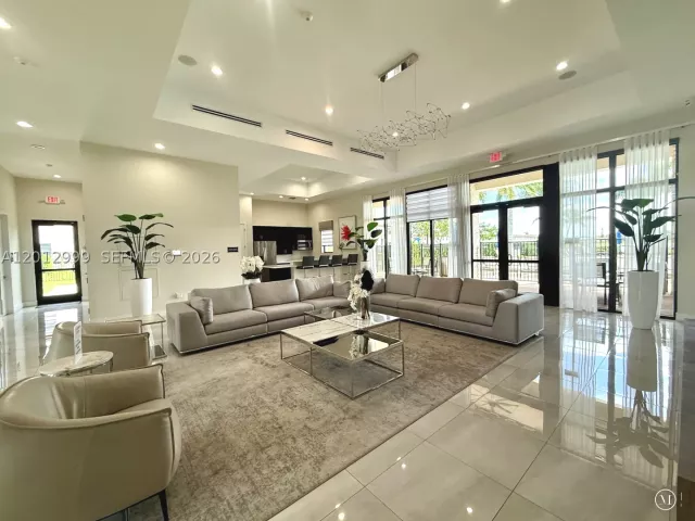 Продажа дома по адресу 788 NE 208 Lane - фото 8983111